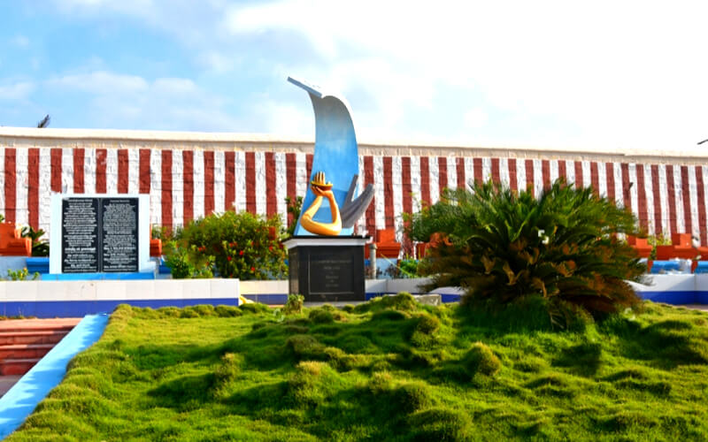 Tsunami Memorial Park Kanyakumari Pravin Travels
